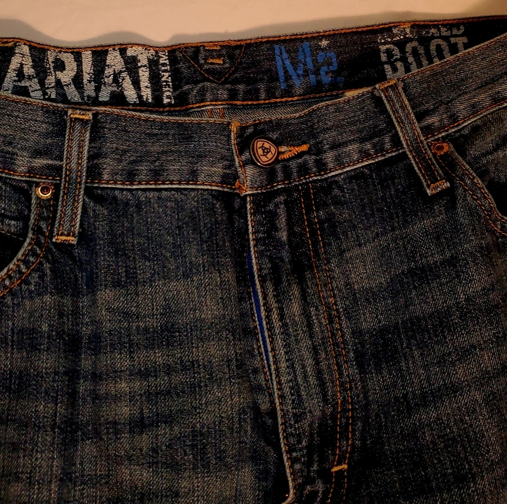 Men's Ariat M2 Relaxed Boot Cut Jeans - Picture 2 of 4